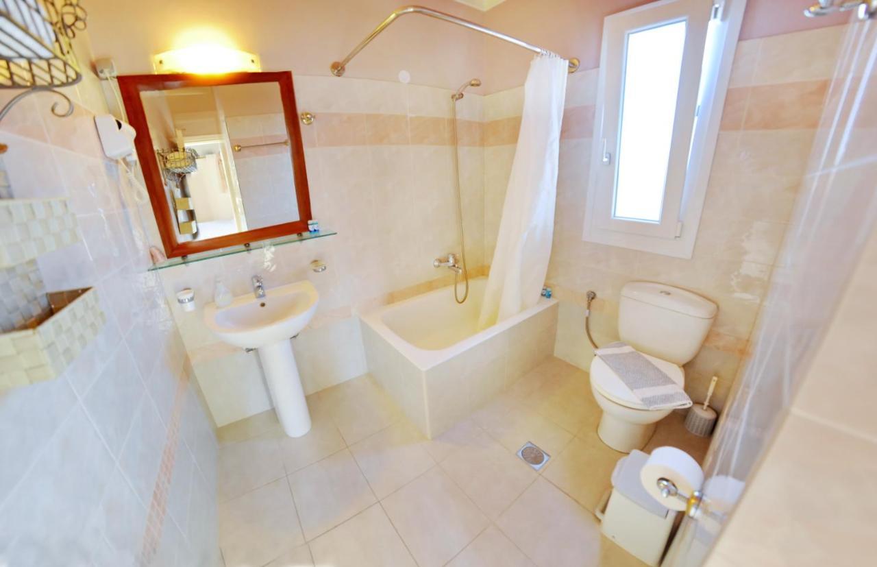 ליגיה Alkyon Apartments & Villas Hotel מראה חיצוני תמונה
